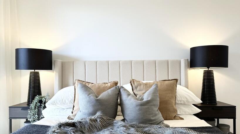 Wohnung Top 17 modern möbliertes Schlafzimmer