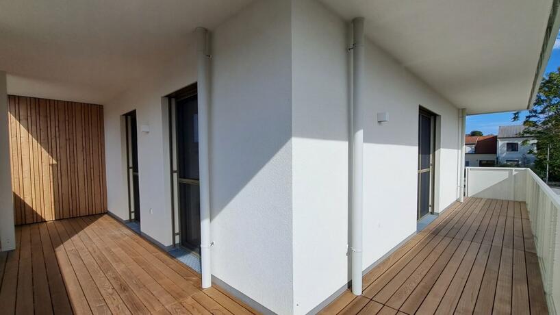 Wohnung Top 19 Eckbalkon mit Holzboden