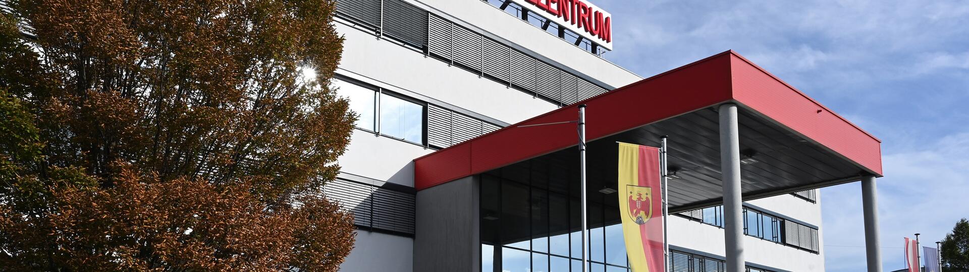 TZN Gebäude Komplettaufnahme Vorderseite