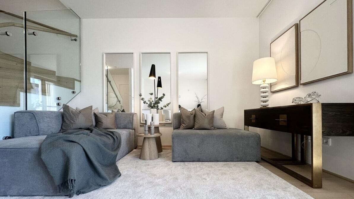 Wohnung Top 17 modern möblierter Wohnbereich
