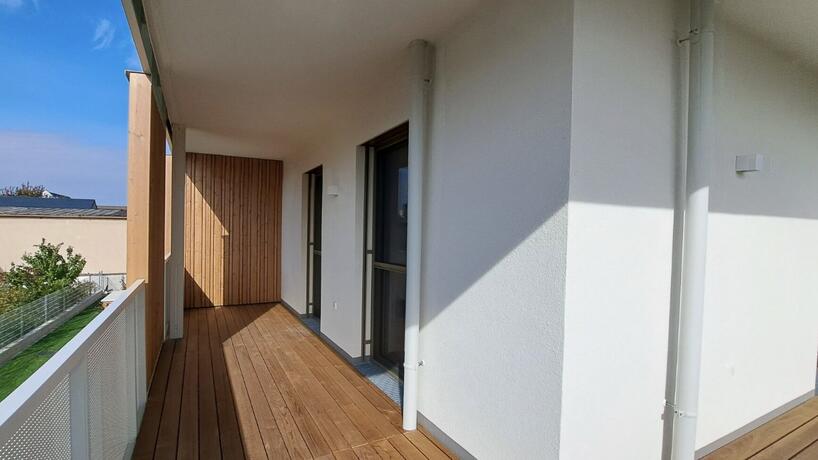 Wohnung Top 19 Eckbalkon mit Holzboden